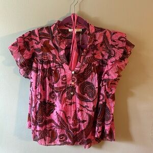 Love the Label short sleeve pink print top.